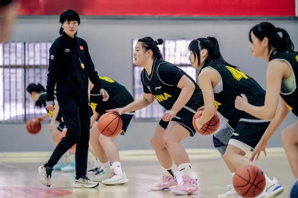 初级班篮球10天训练计划_2